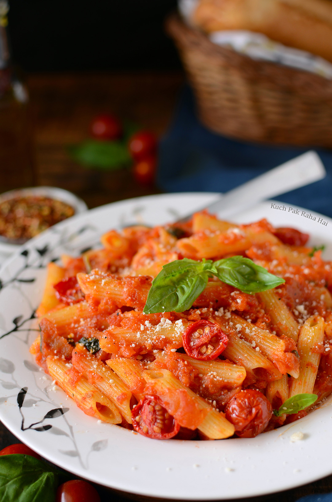 Pasta Arrabiata (Red Sauce Pasta)