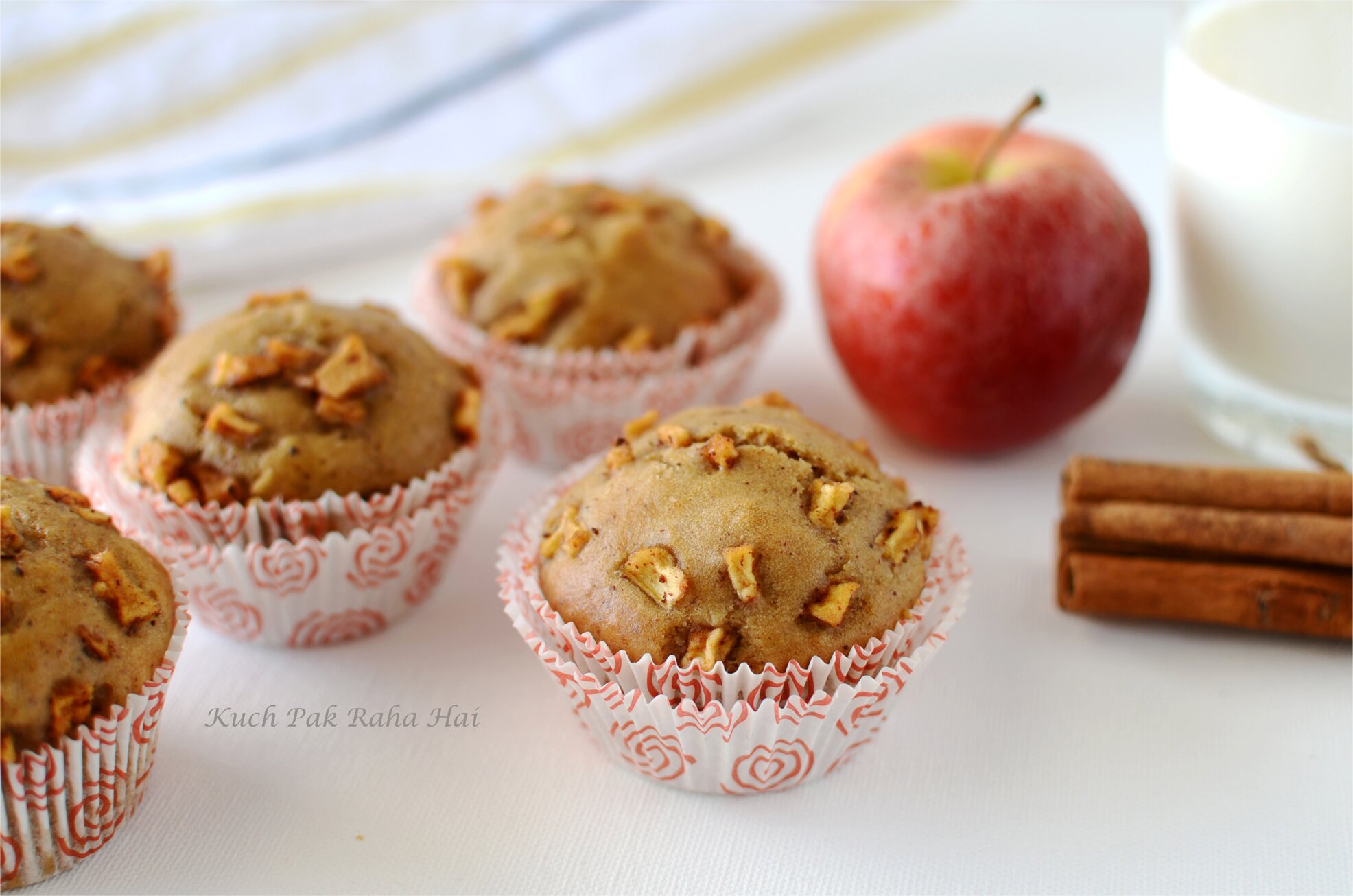 Vegan apple muffins whole wheat.