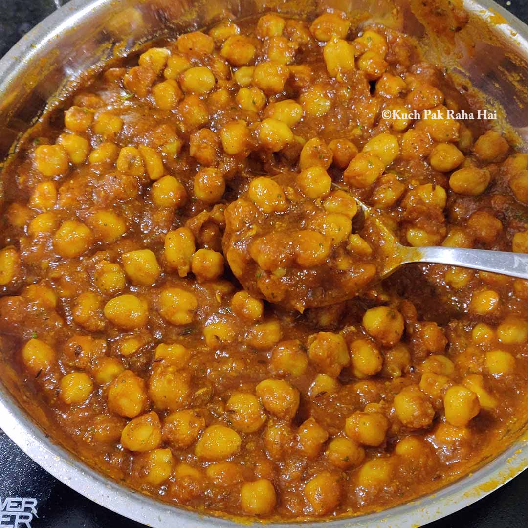 Chana Masala or chickpea curry ready to serve.