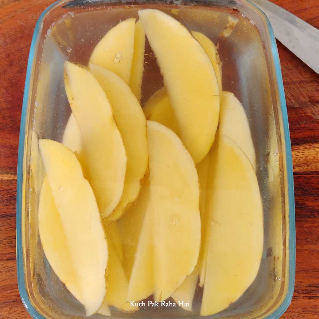 Soaking wedges in cold water.