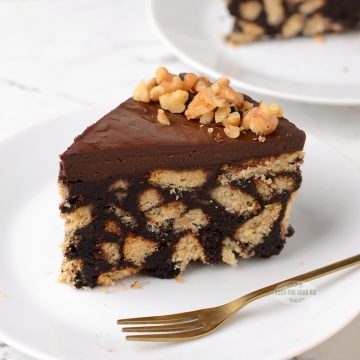 Lazy cake or no bake chocolate biscuit cake.