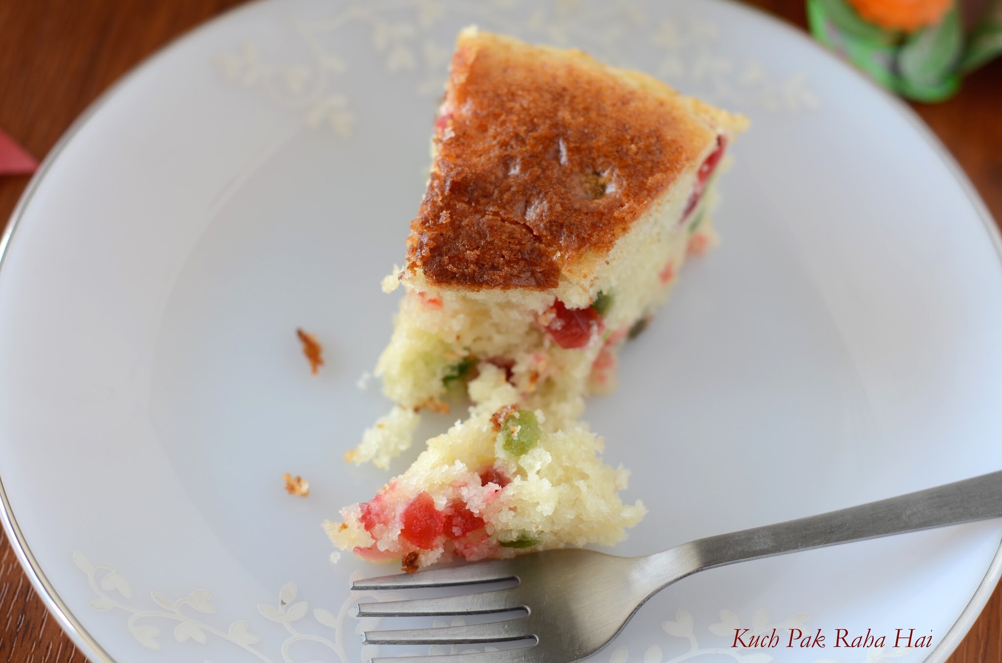 Eggless Tutti Frutti Cake