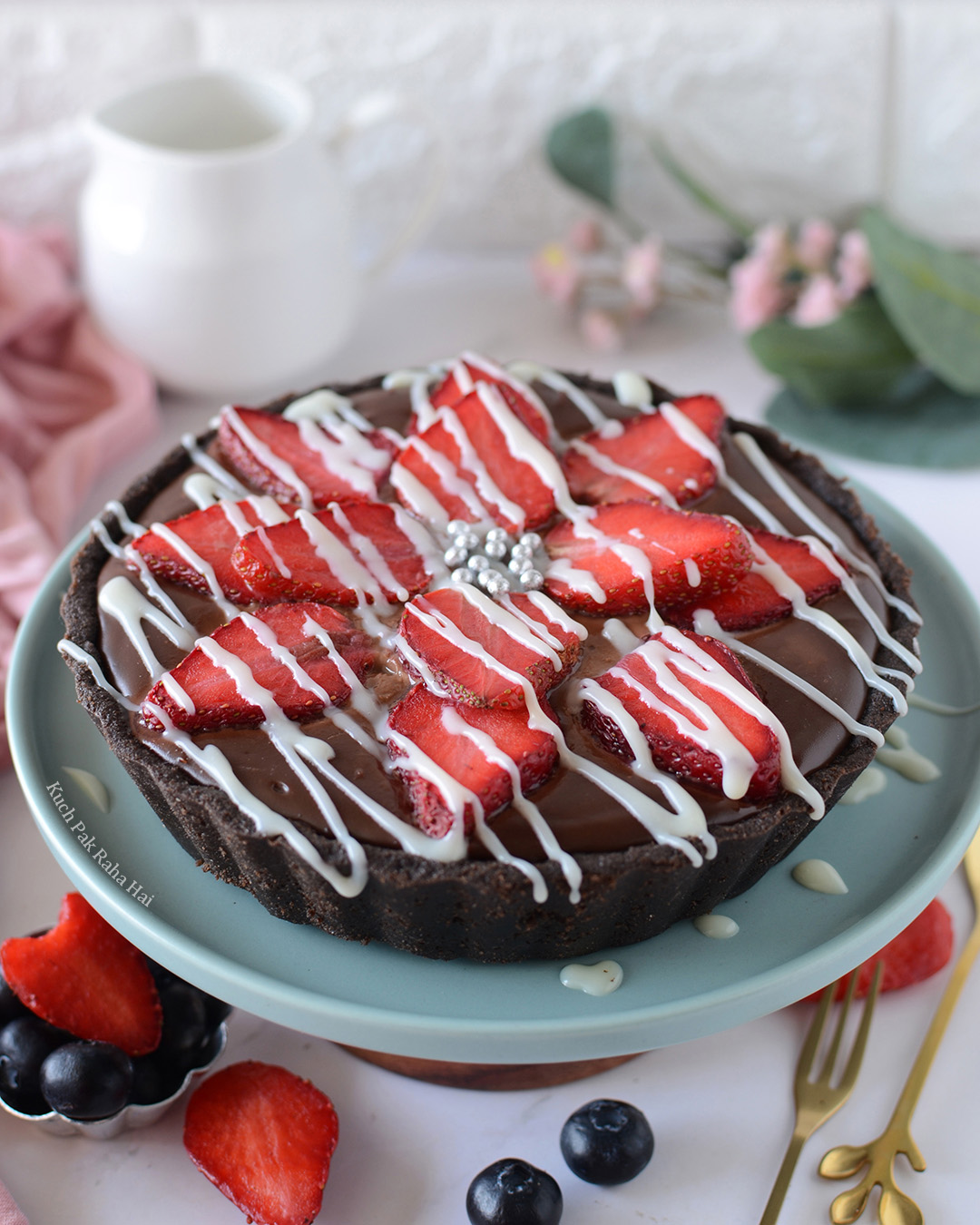 Chocolate and strawberry tart.