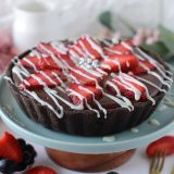 No bake eggless strawberry oreo chocolate tart recipe