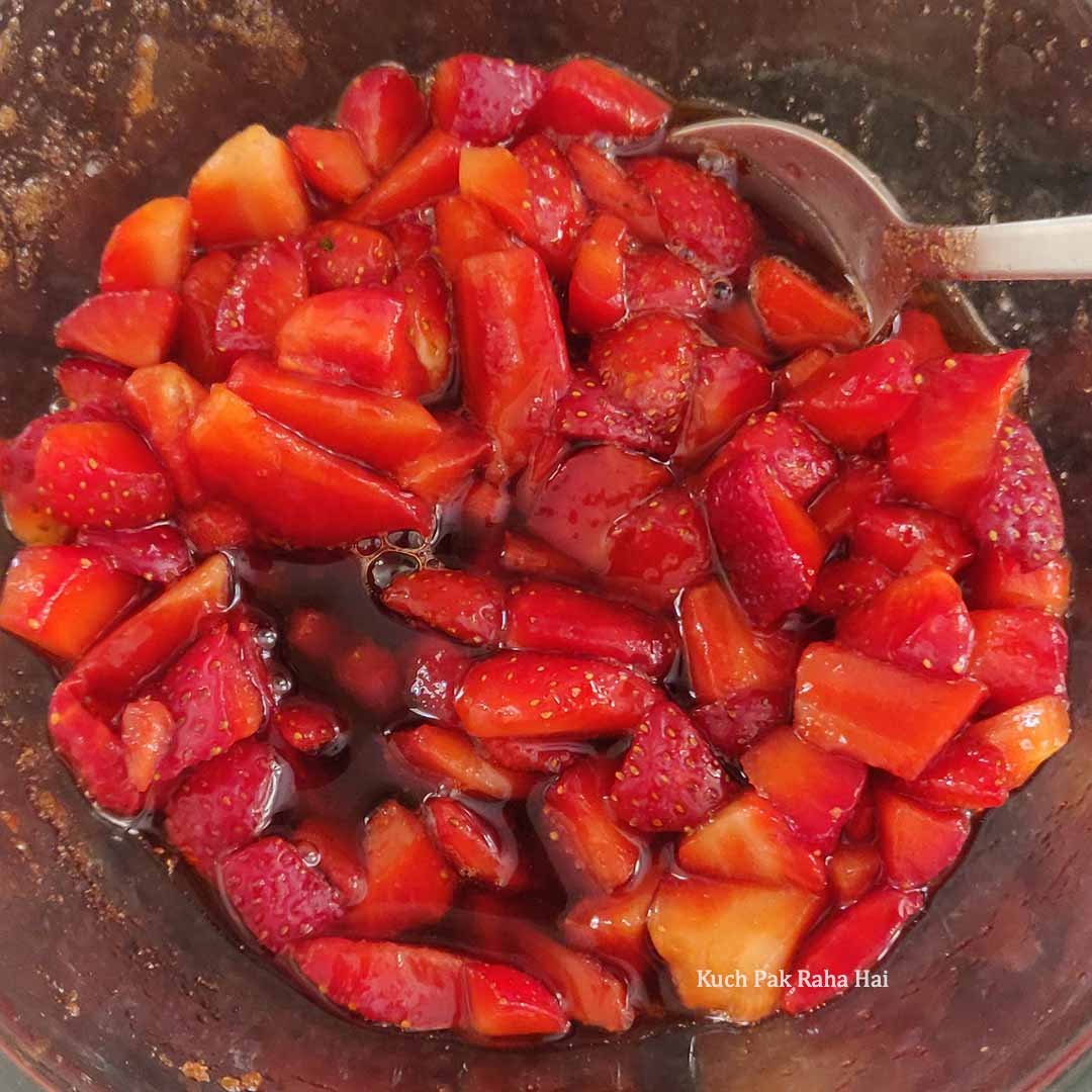 Strawberries with salt & sugar