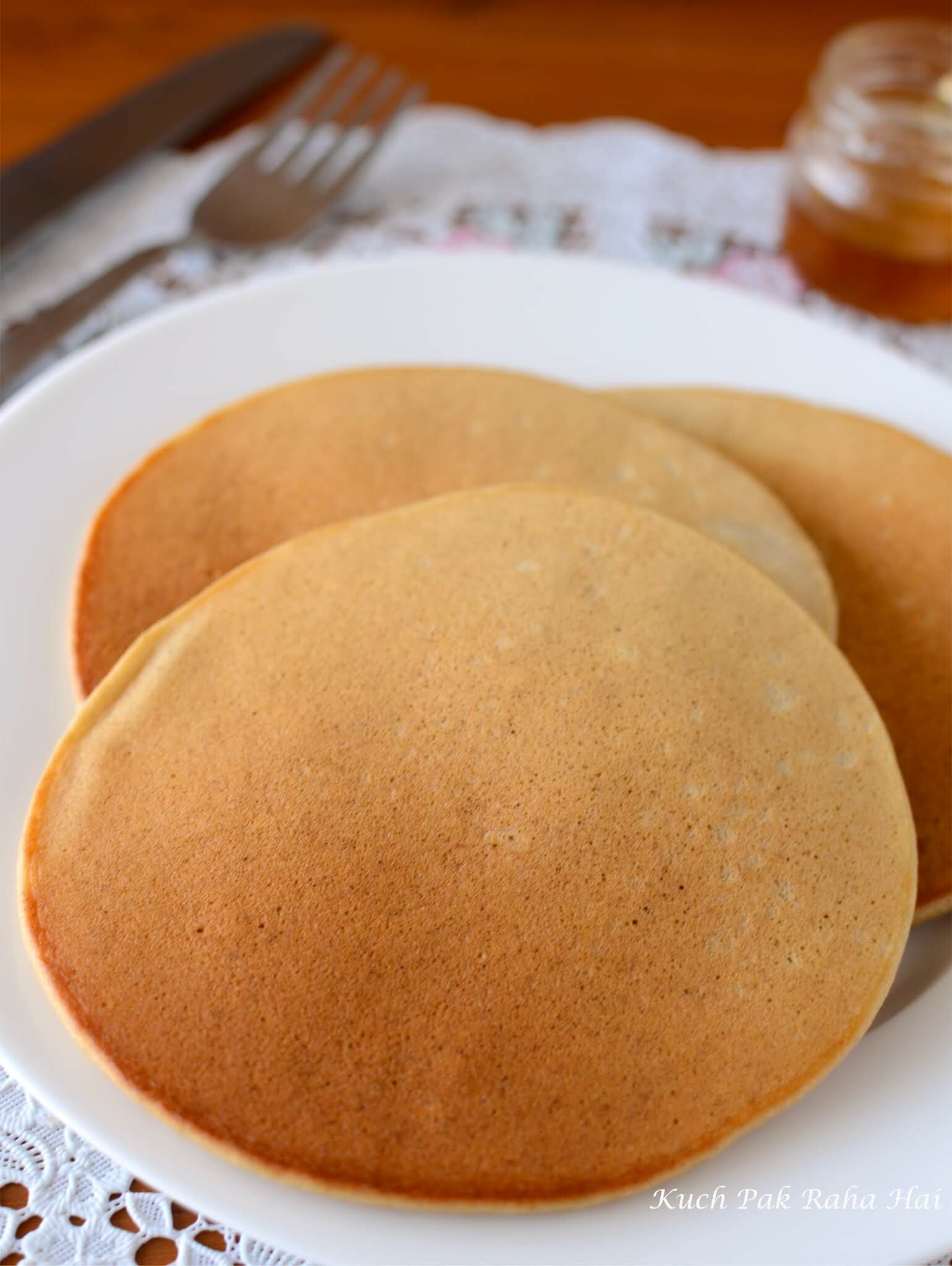 How to make banana pancakes without eggs