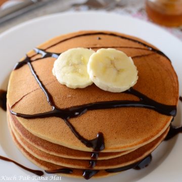 Eggless Banana Pancakes with whole wheat flour