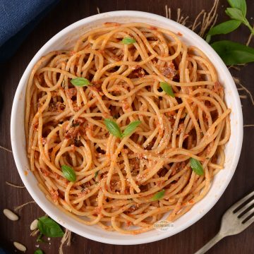 Sun-dried tomato pesto pasta.