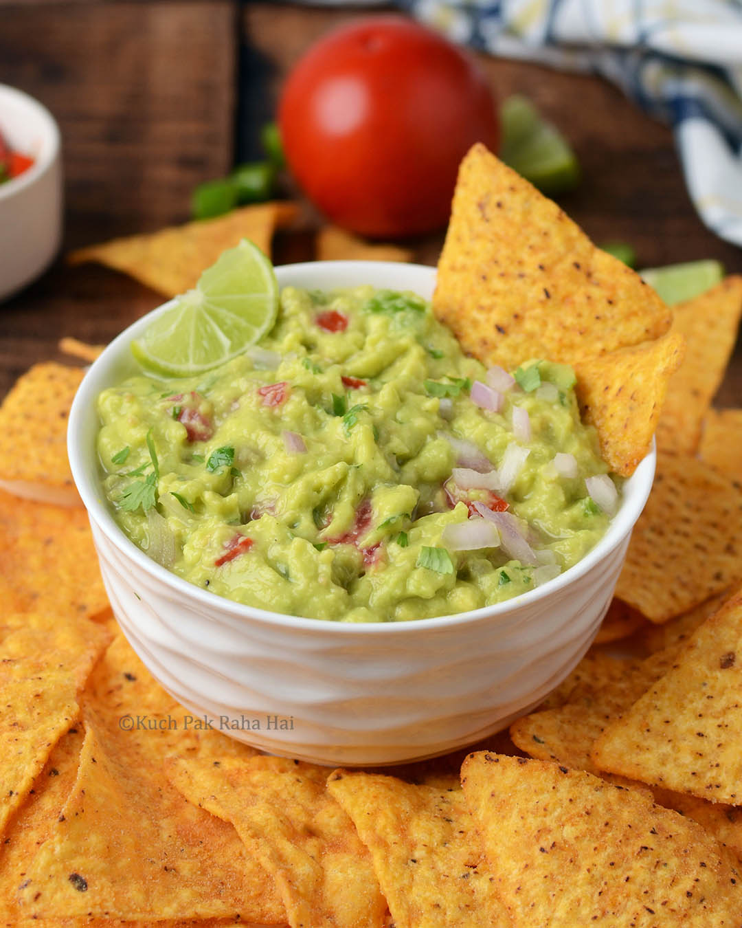 Guacamole served with Nachos.