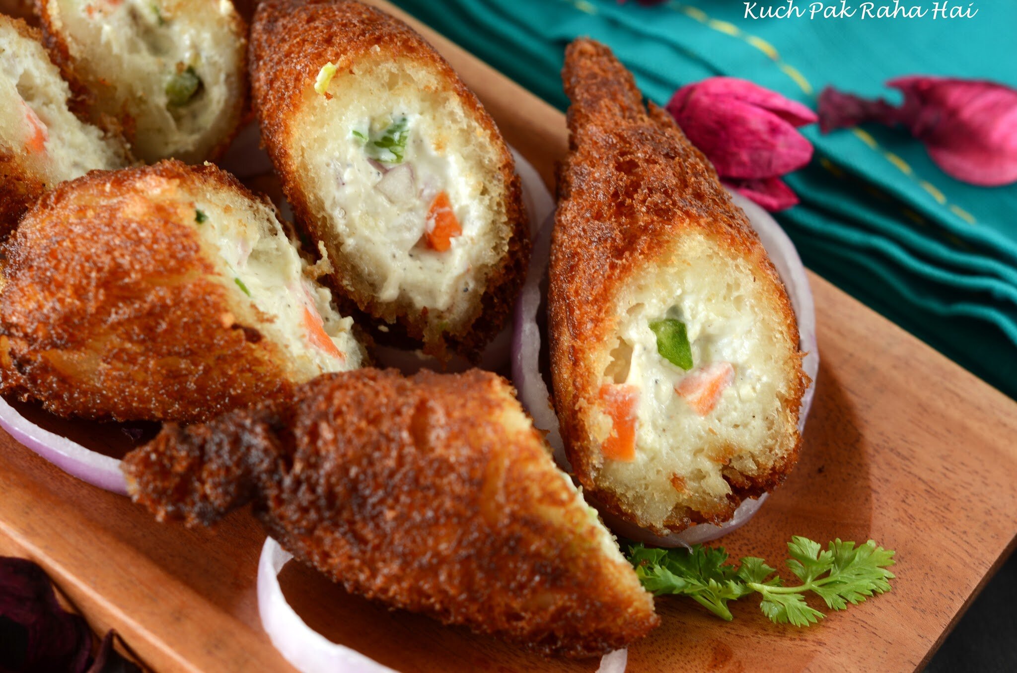 Dahi Ke Sholay Recipe (Bread Pockets stuffed with yoghurt)