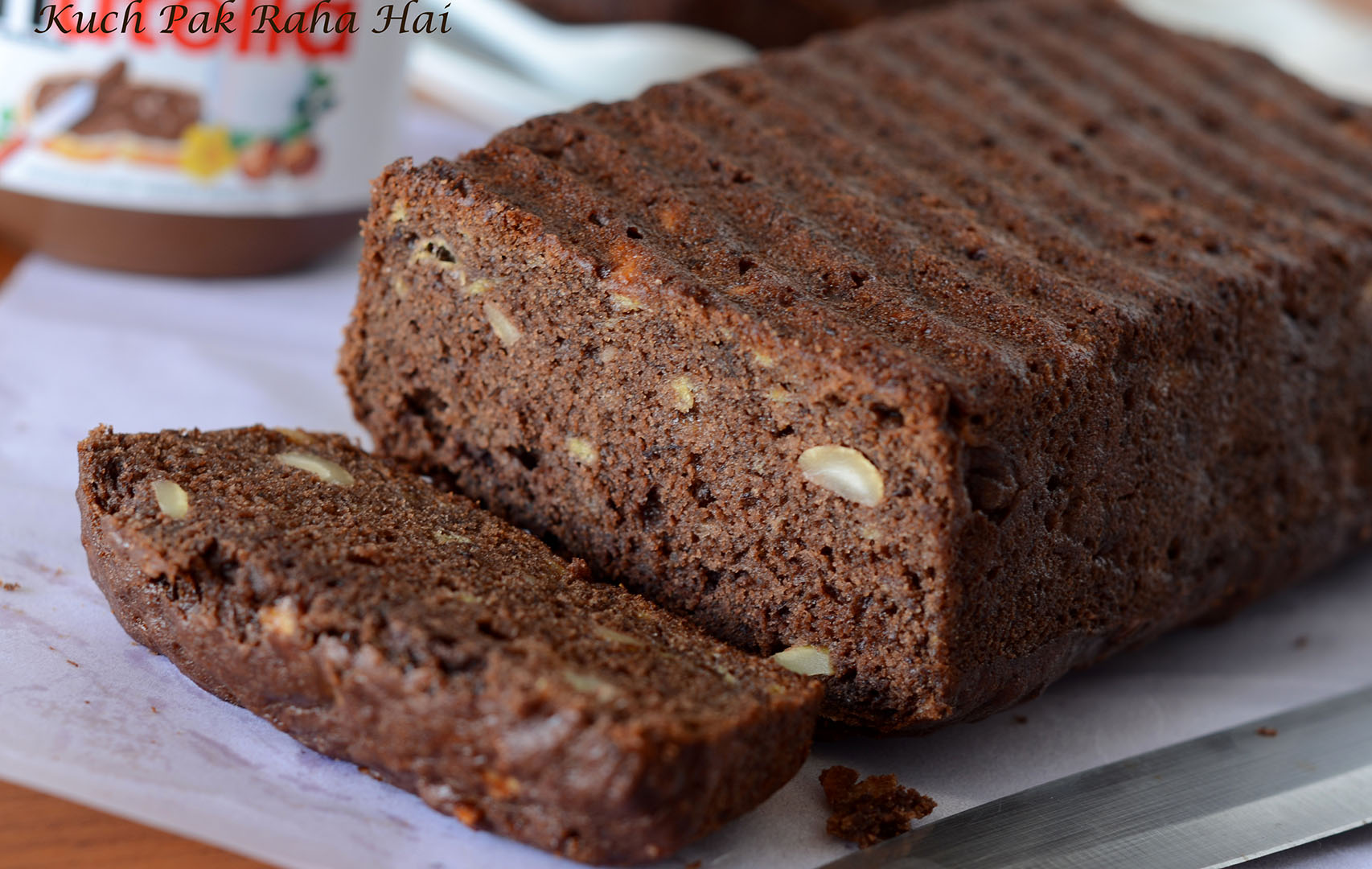 Eggless Vegan Banana Bread in Chocolate Flavour made with whole wheat flour