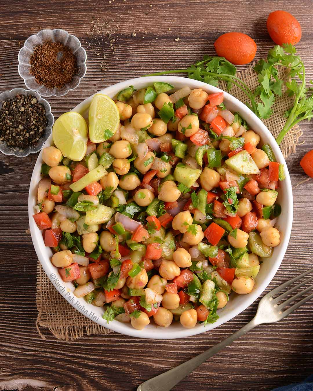 Chickpea salad for weight loss.