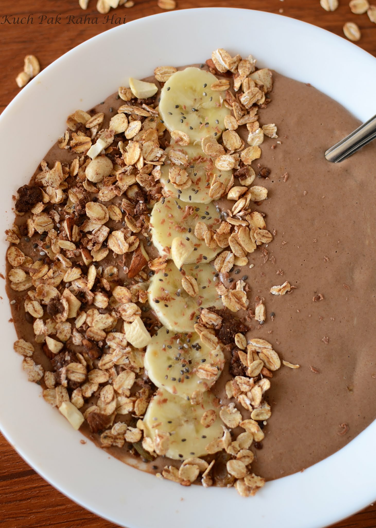 Vegan Chocolate Banana Oatmeal Smoothie Bowl