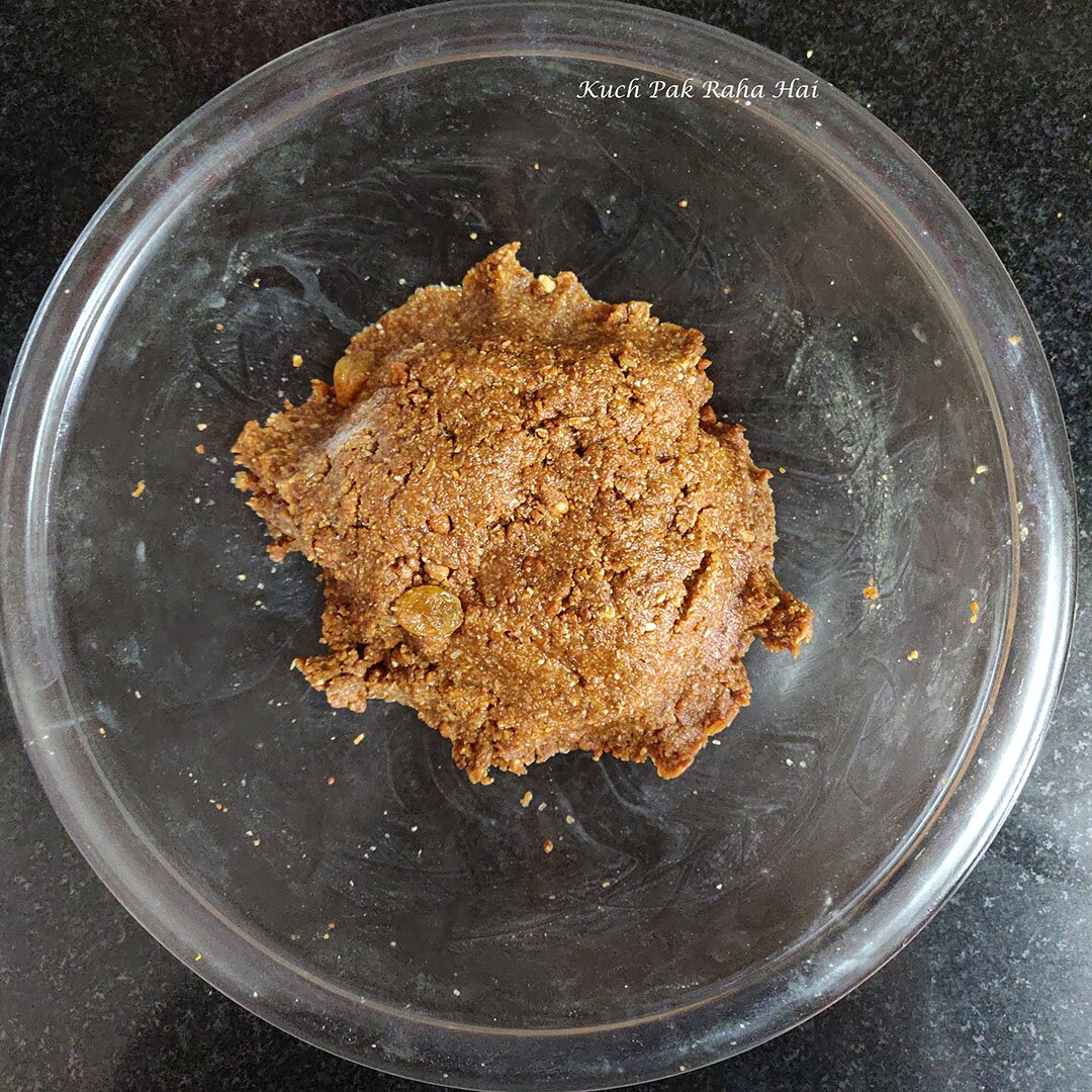 Oats modak mixture in a bowl.