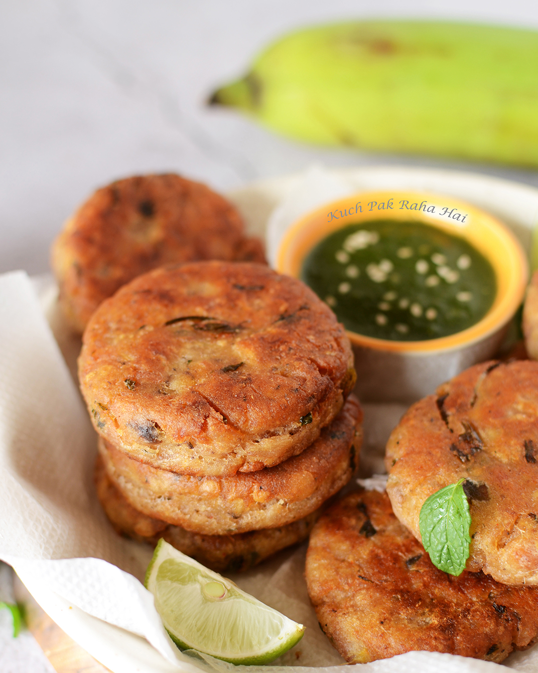 Kacche Kele Ki Tikki or Raw Banana Cutlets Recipe