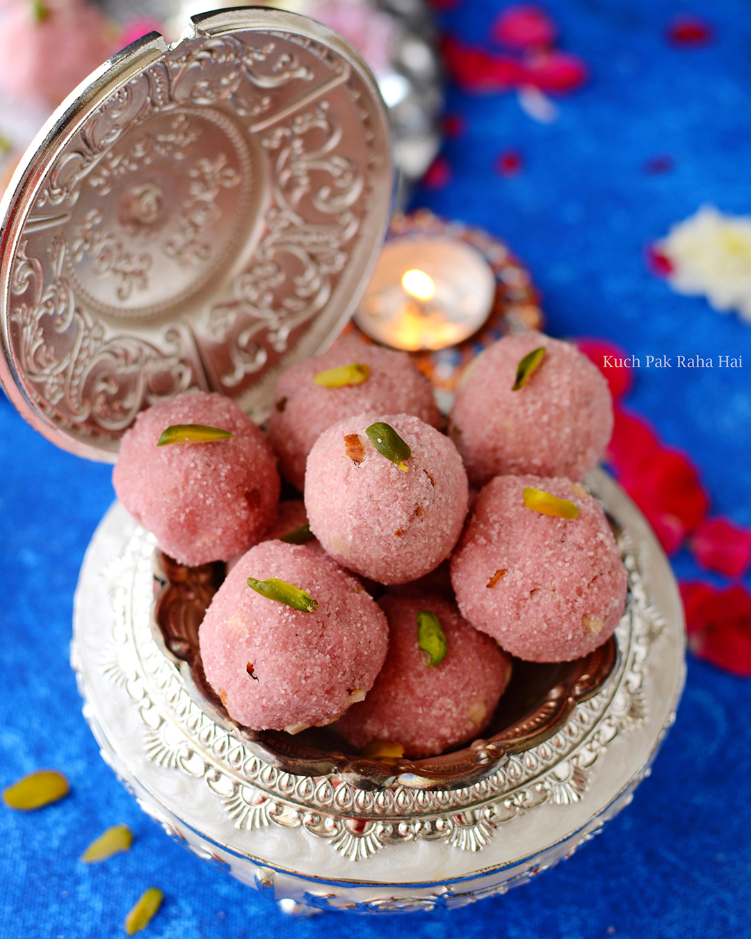 Rava ladoo recipe without sugar syrup.
