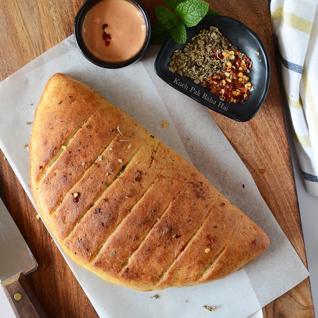 Stuffed Cheesy Garlic Bread (Dominos style)