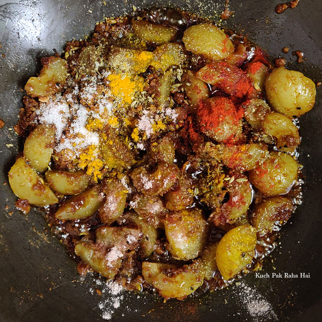 Adding salt and rest of the spices.