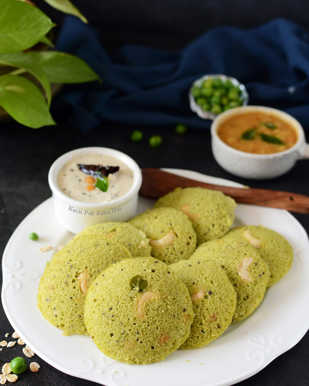 Healthy Oats Idli with Fresh Peas (Matar) winter special