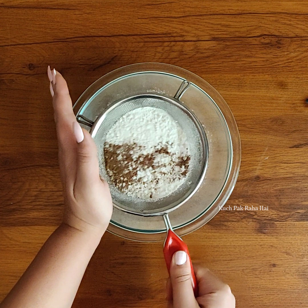 Eggless-Red-Velvet-Cupcakes-Step2