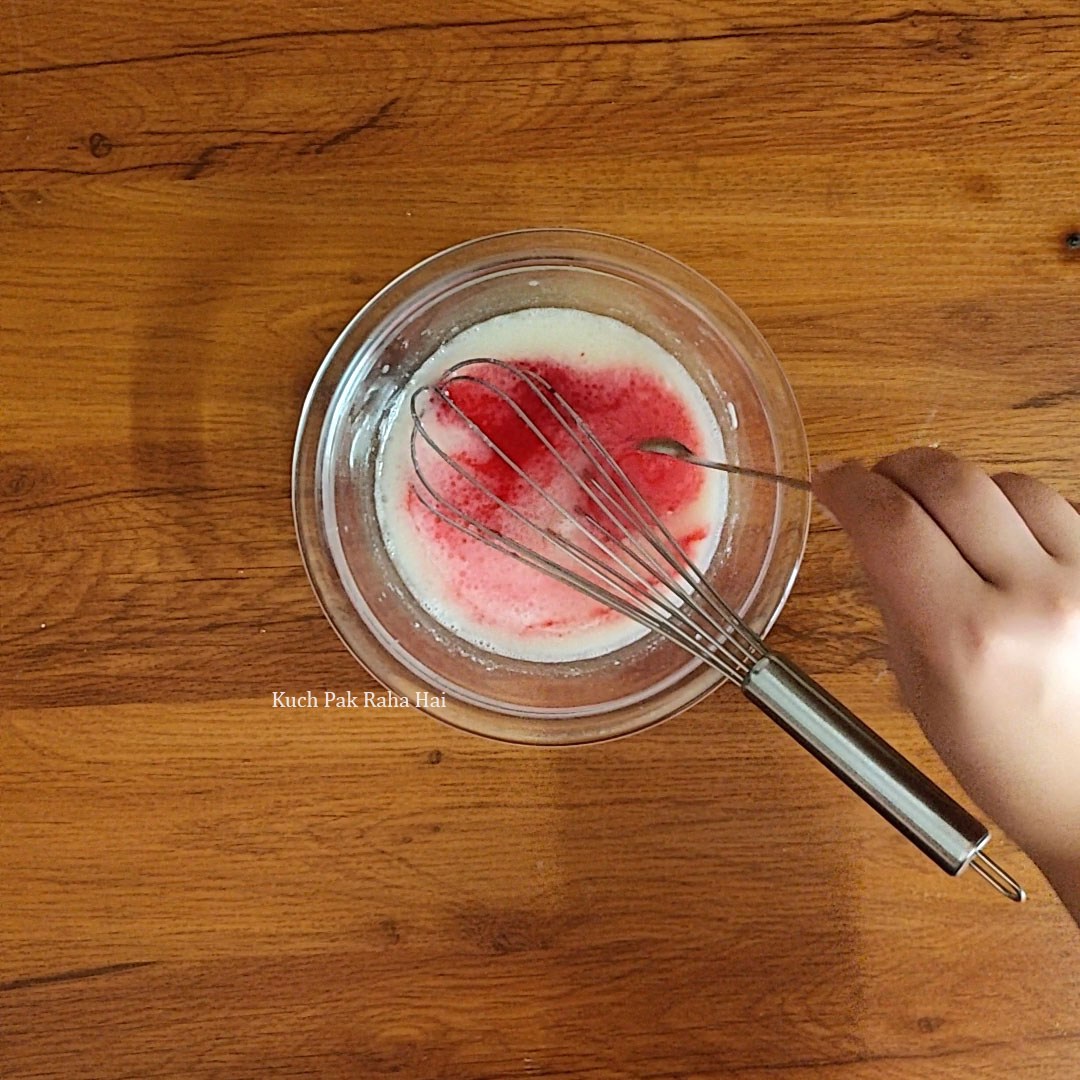 Eggless-Red-Velvet-Cupcakes-Step4