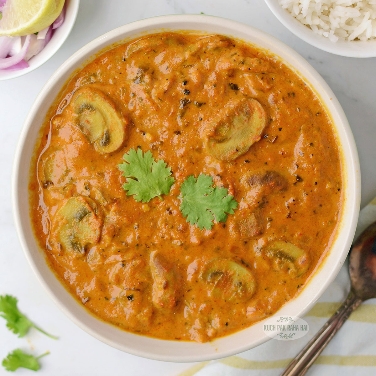 Mushroom curry Indian recipe vegetarian vegan.