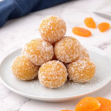 Healthy Apricot Balls Laddu Recipe