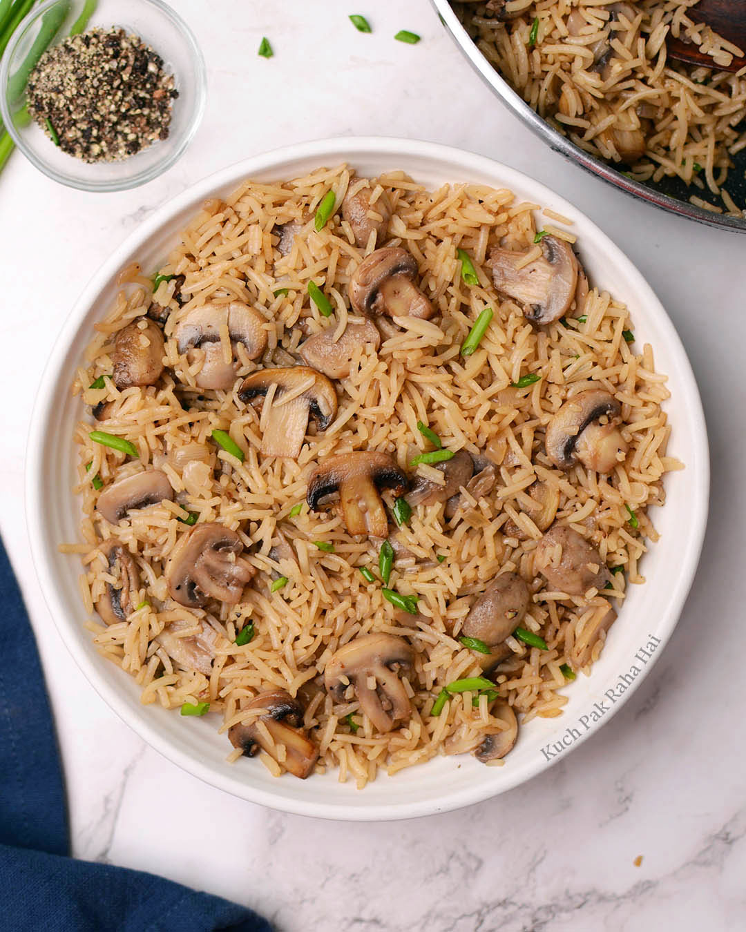 One pot mushroom fried rice recipe.