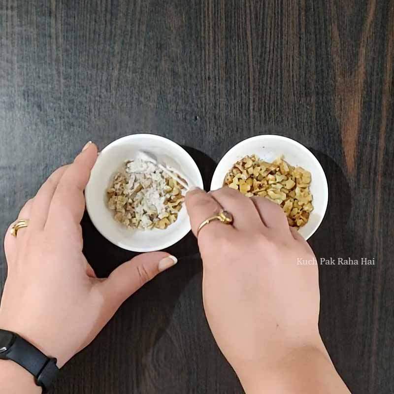 Dusting chopped nuts with flour