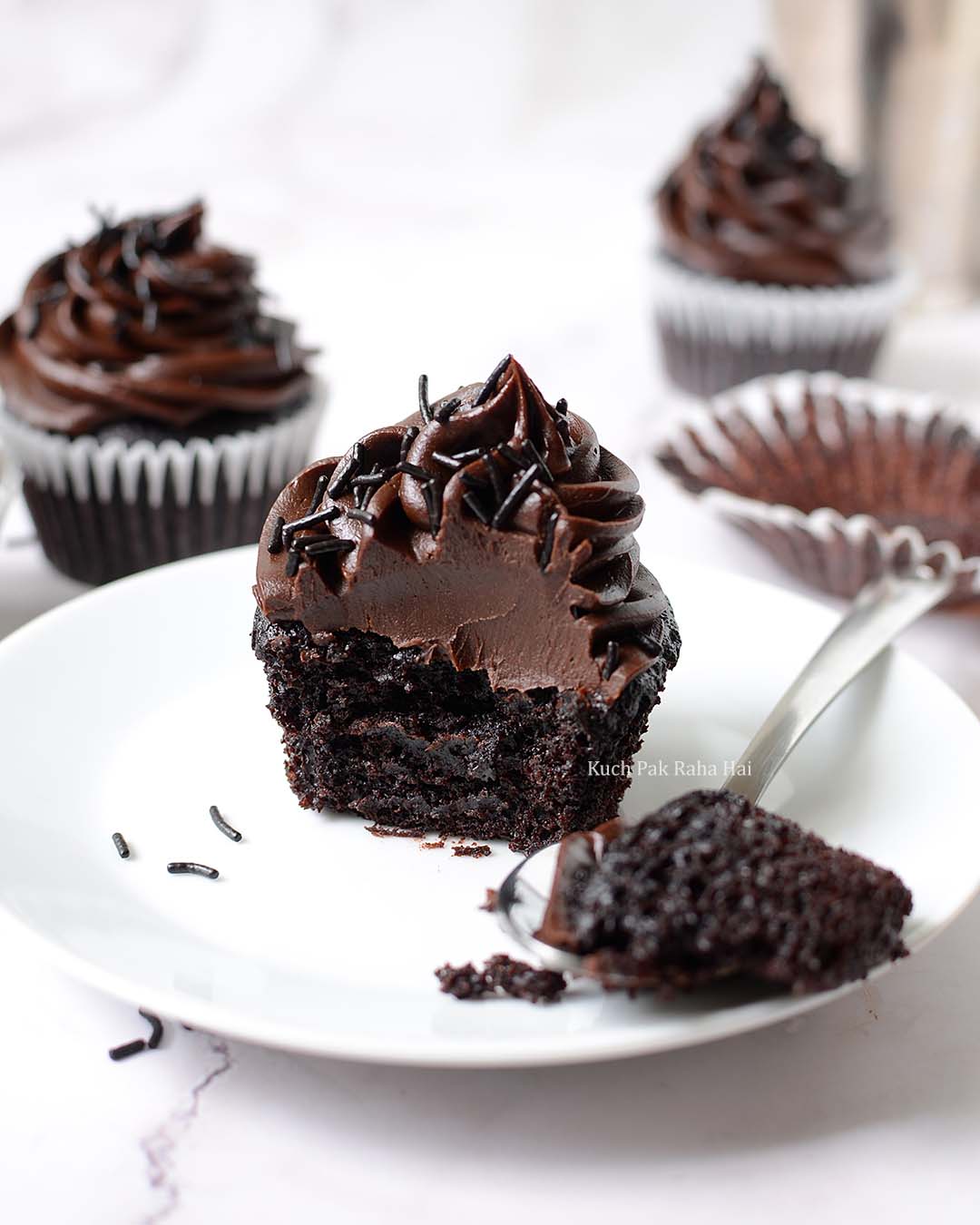 Chocolate Cupcakes with ganache frosting