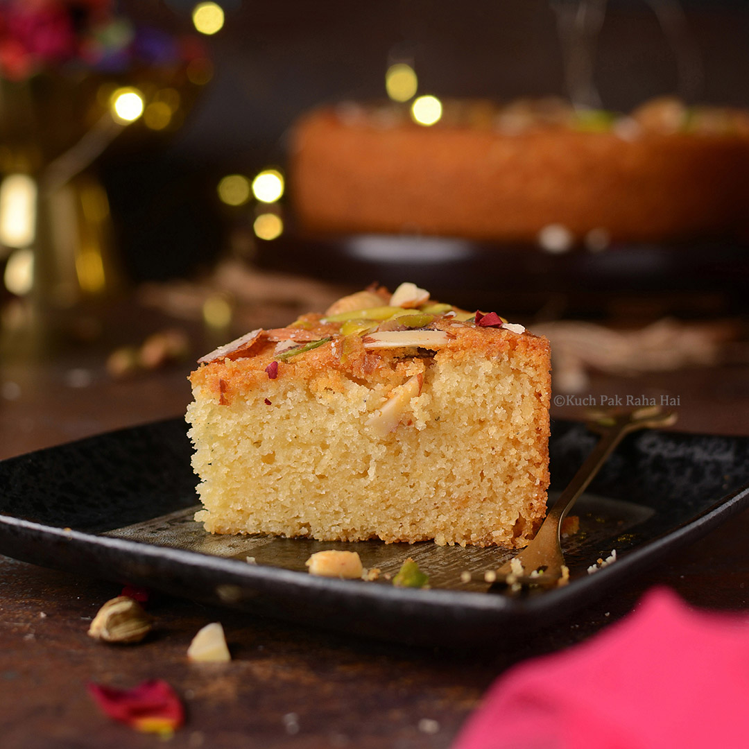 Eggless mawa cake slice.