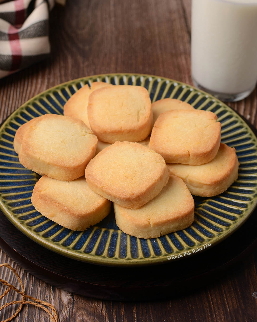 Air fryer shortbread cookies (3 ingredients cookies).