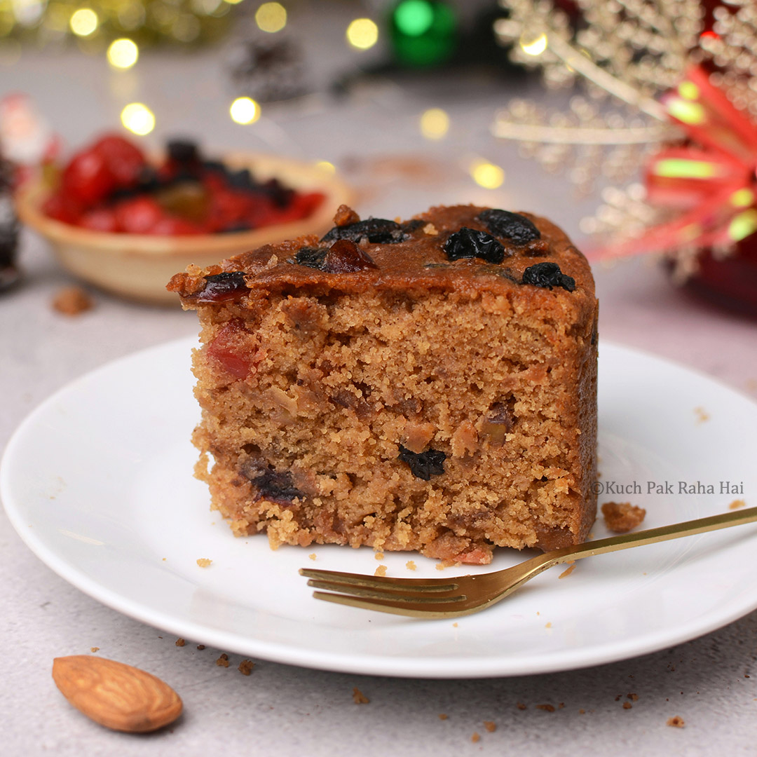 Christmas fruit cake without eggs and without alcohol.