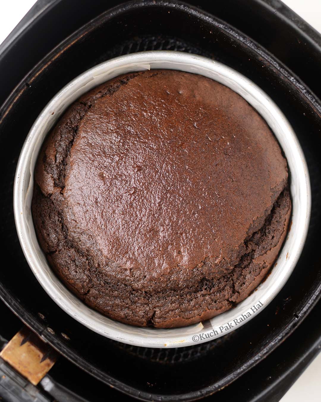 Eggless Chocolate Cake made in air fryer.
