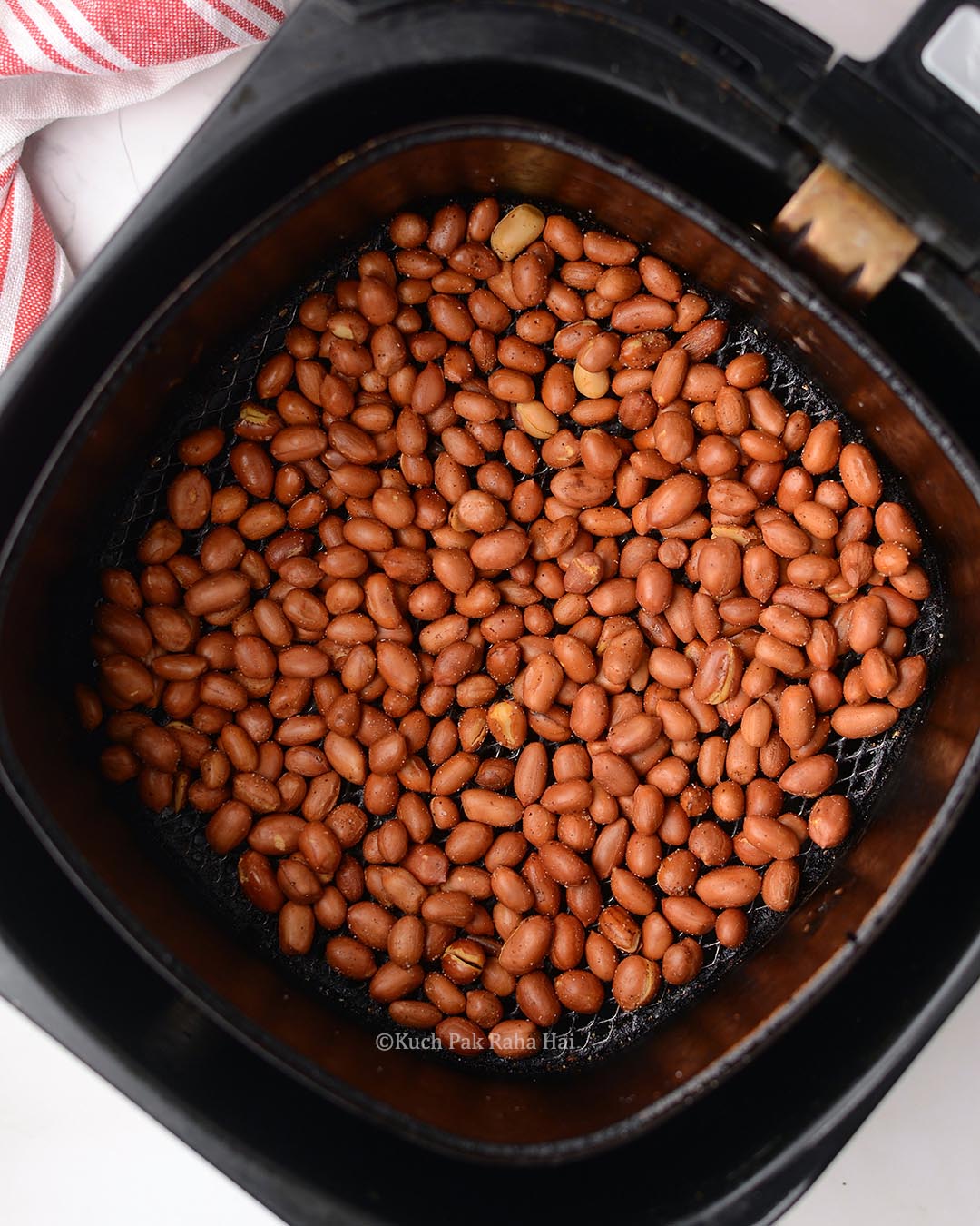 How to bake peanuts in air fryer