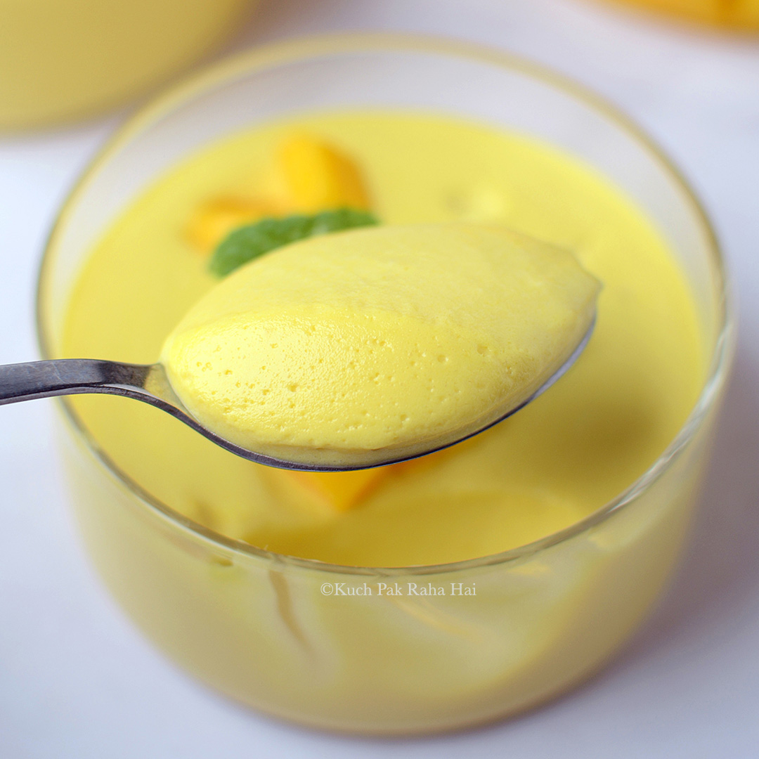 Egg free mango mousse without gelatin vegetarian.