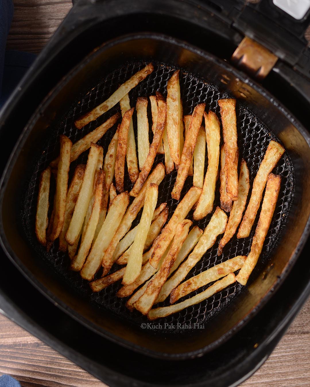 How to make french fries in air fryer.