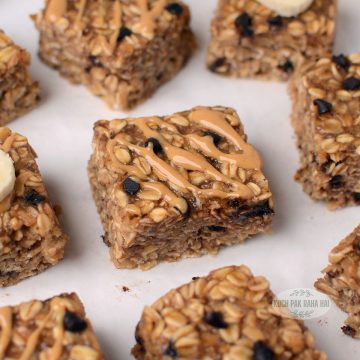 Vegan banana oatmeal bars with peanut butter.