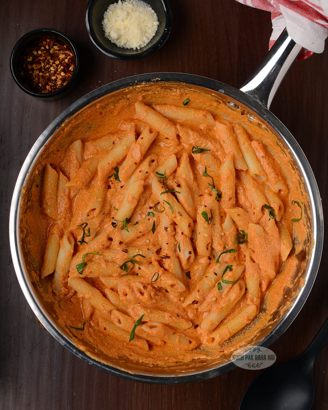 Cottage cheese pasta in a pan.