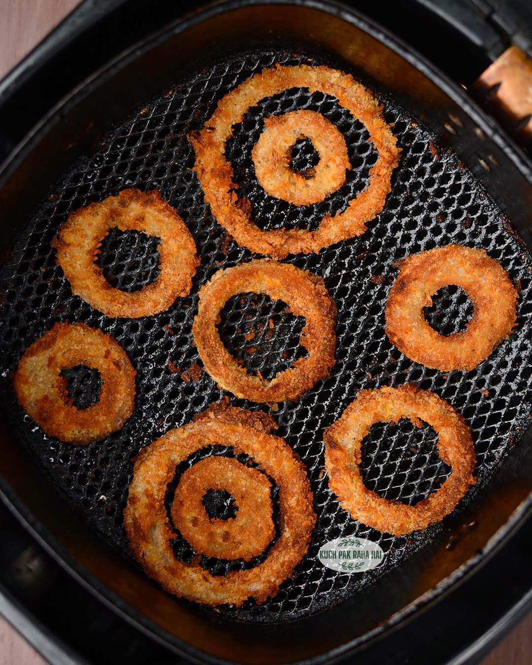 Vegan air fryer onion rings.