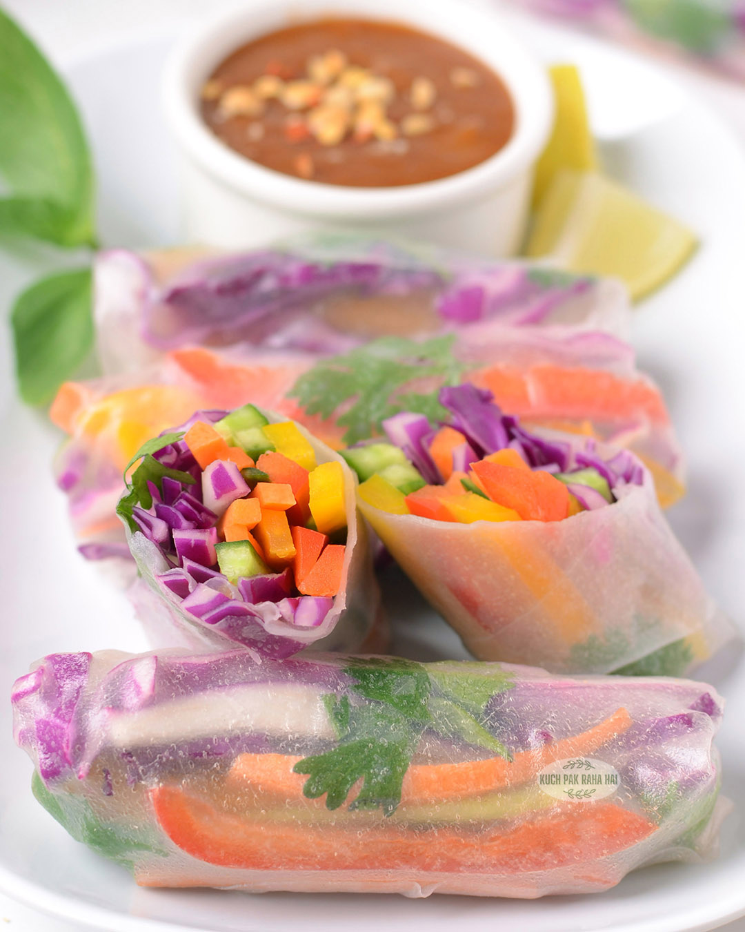 Vegetable rolls with rice paper.