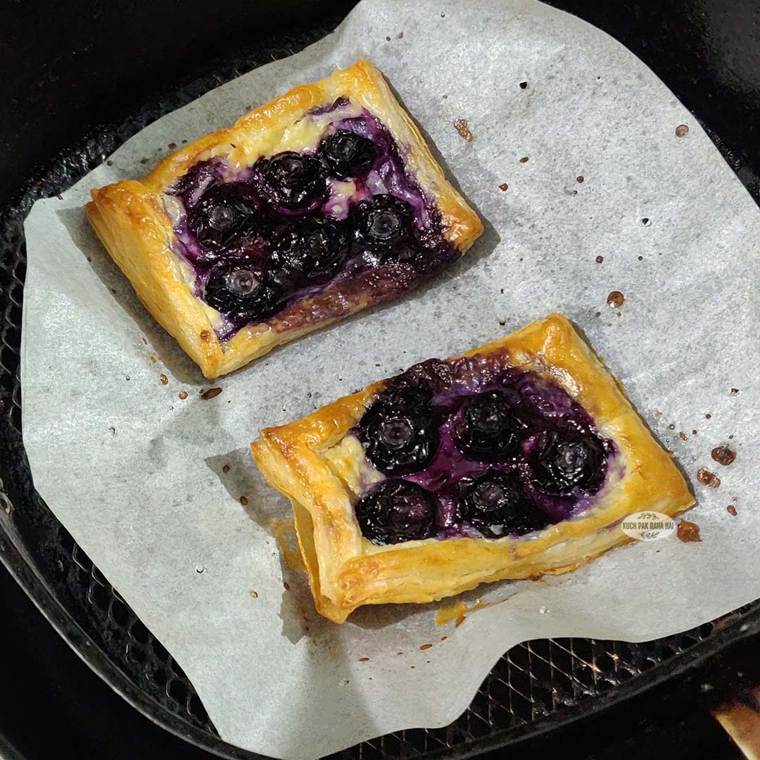 Air fryer blueberry puff pastry.