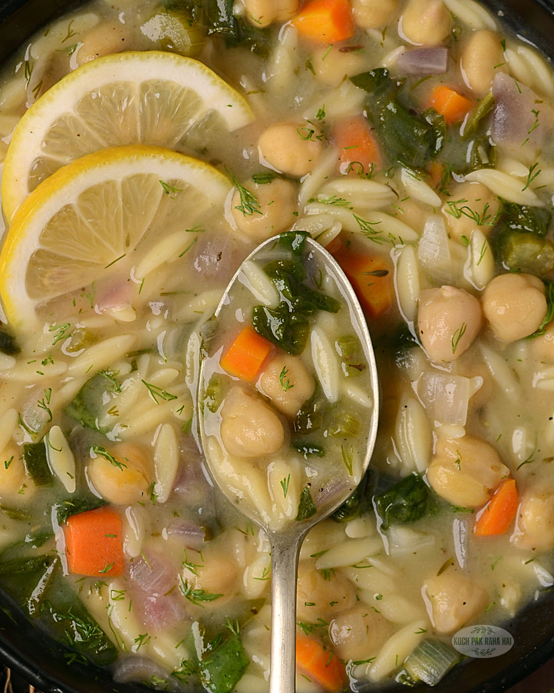 Lemon orzo soup vegetarian.