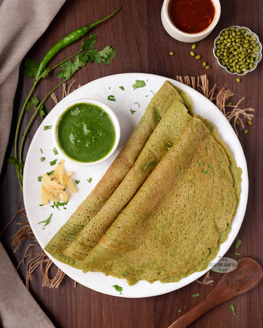 Sabut moong dal chilla recipe.